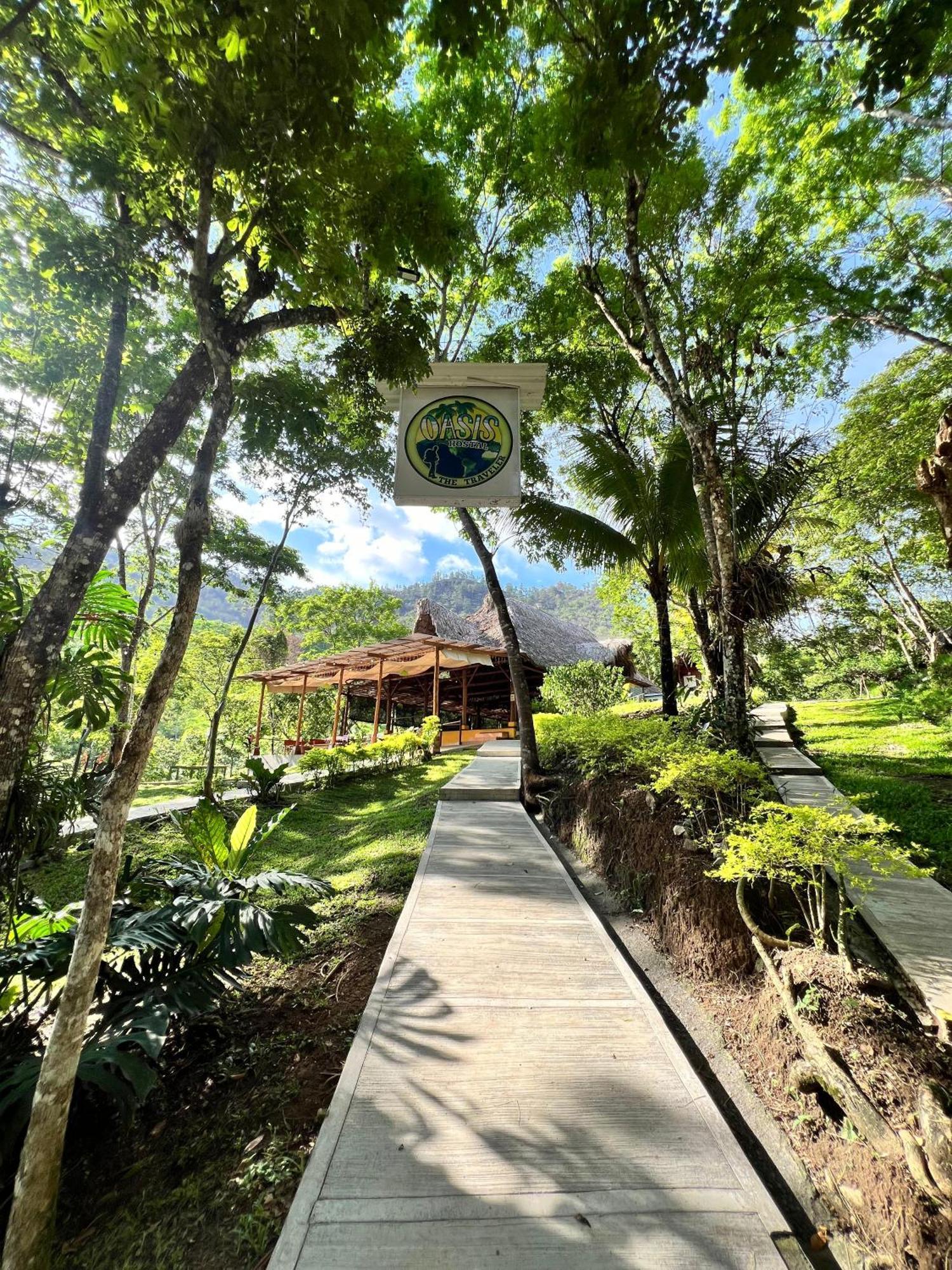 Oasis The Traveler Hostel Lanquín Exterior photo